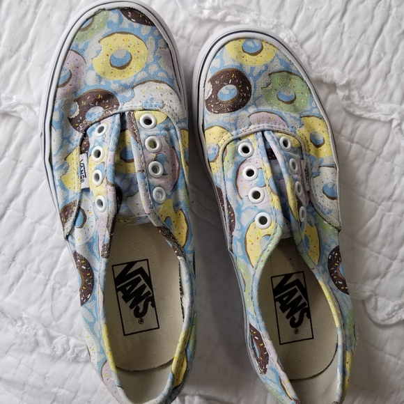 Vans Doughnuts Sneakers Size 7 EUC! - Picture 6 of 16